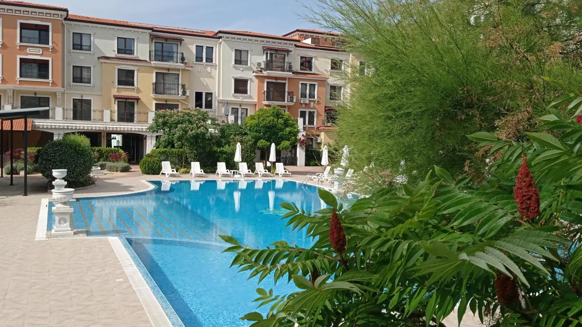 Apartment Lily Beach Resort - Sunrise Over The Sea - Sozopol